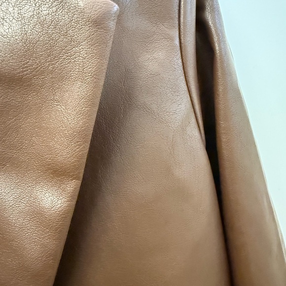 NWT A&F Vegan Leather Blazer in Chocolate Brown, NEW WITH TAGS! - Picture 6 of 9